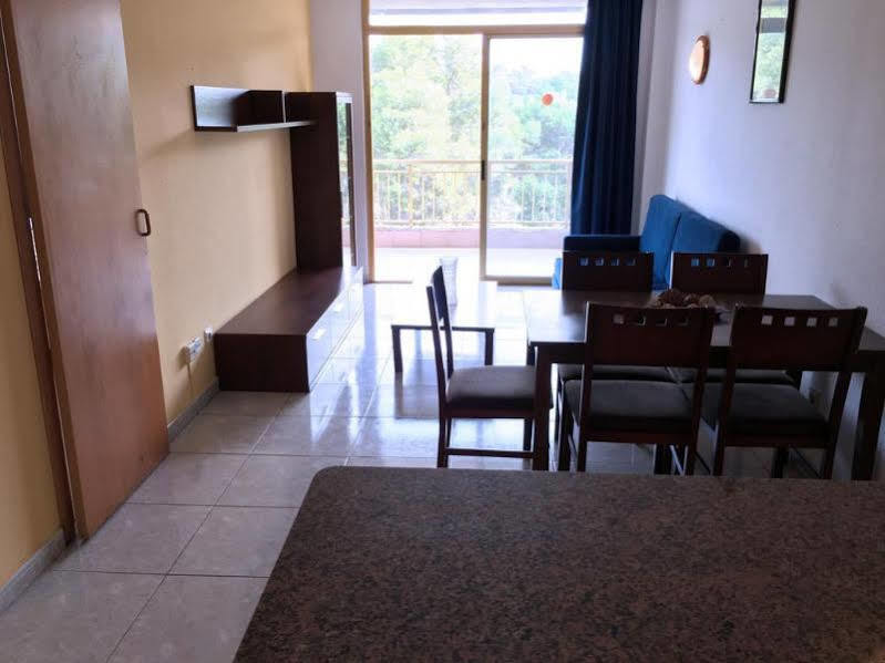 Catalonia Gardens Apartment ซาลอว์ ภายนอก รูปภาพ